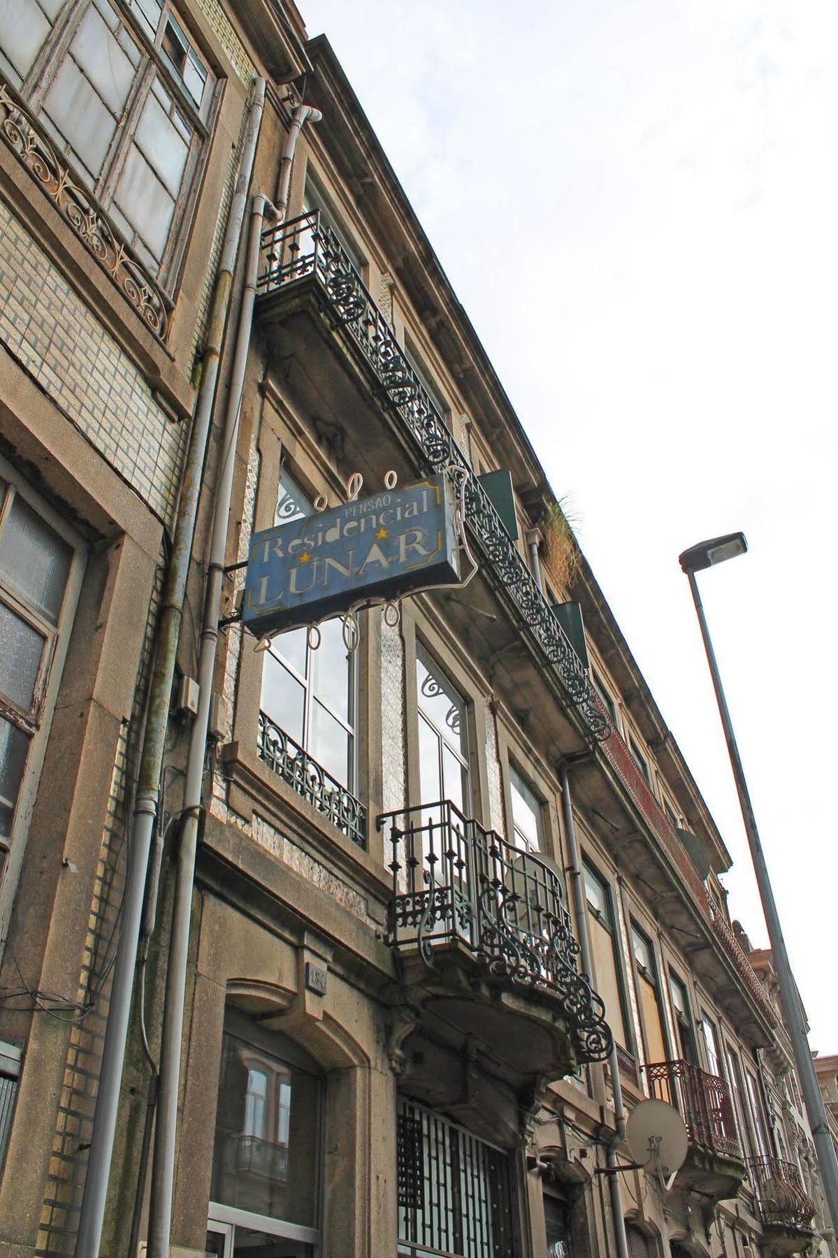 Lunar Guest House Porto Exterior photo