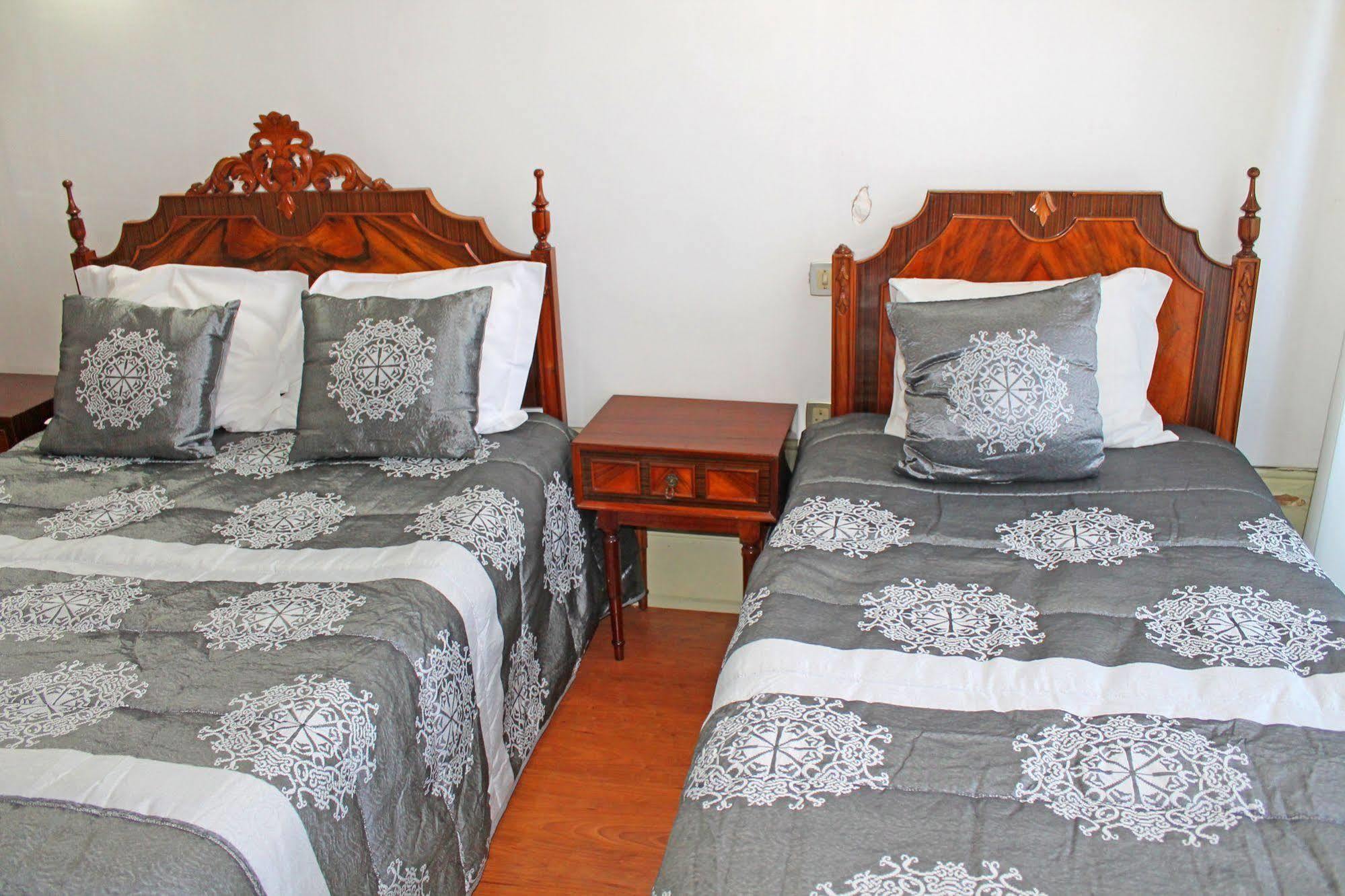 Lunar Guest House Porto Exterior photo