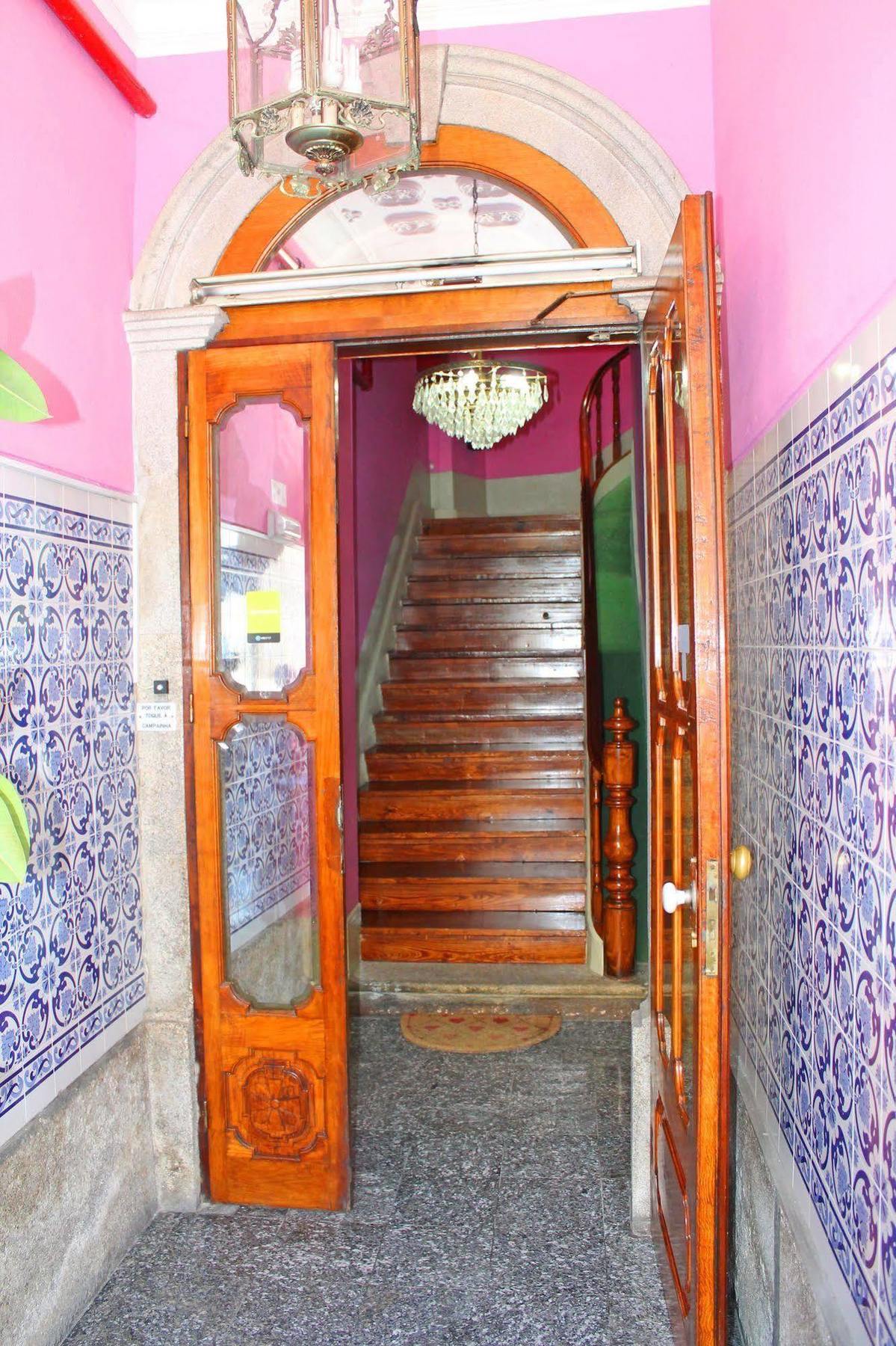 Lunar Guest House Porto Exterior photo